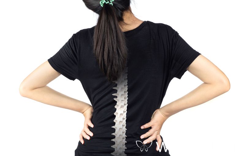 なぜ「背骨」が整うと見た目が変わるのか？ピラティスがもたらす姿勢改善の真実